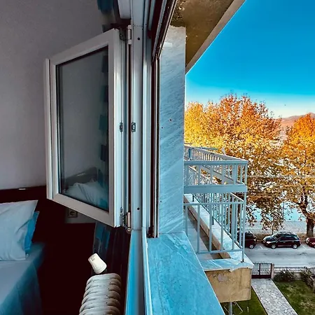 Lake View Apartment Kastoria Exterior photo